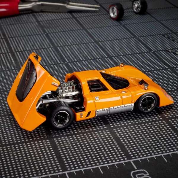 Hot Wheels Elite 64 McLaren M6GT - Harla Hotwheels Diecast 