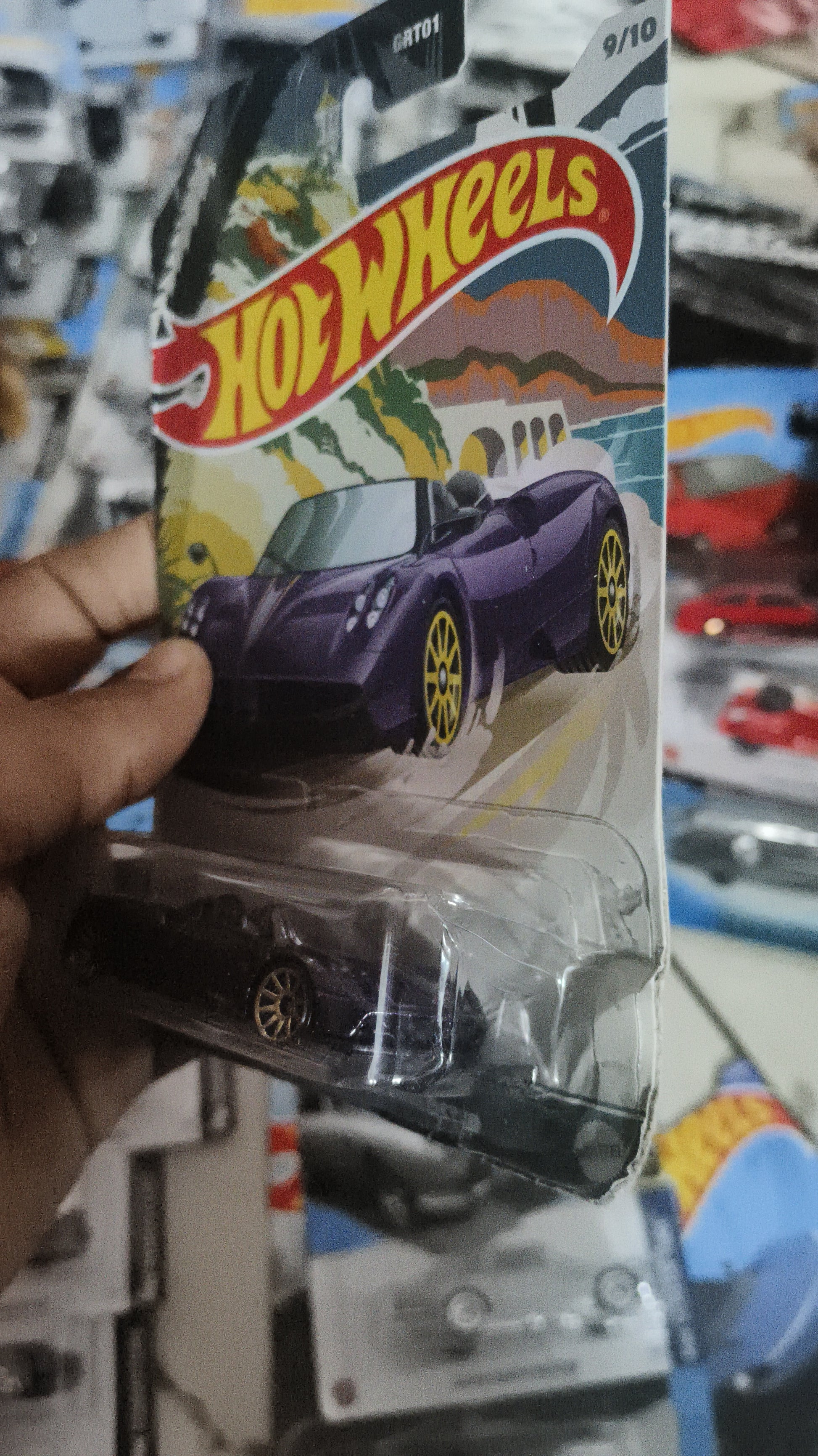 Hot Wheels 17 Pagani Hyuara Roadster - Harla Hotwheels Diecast 