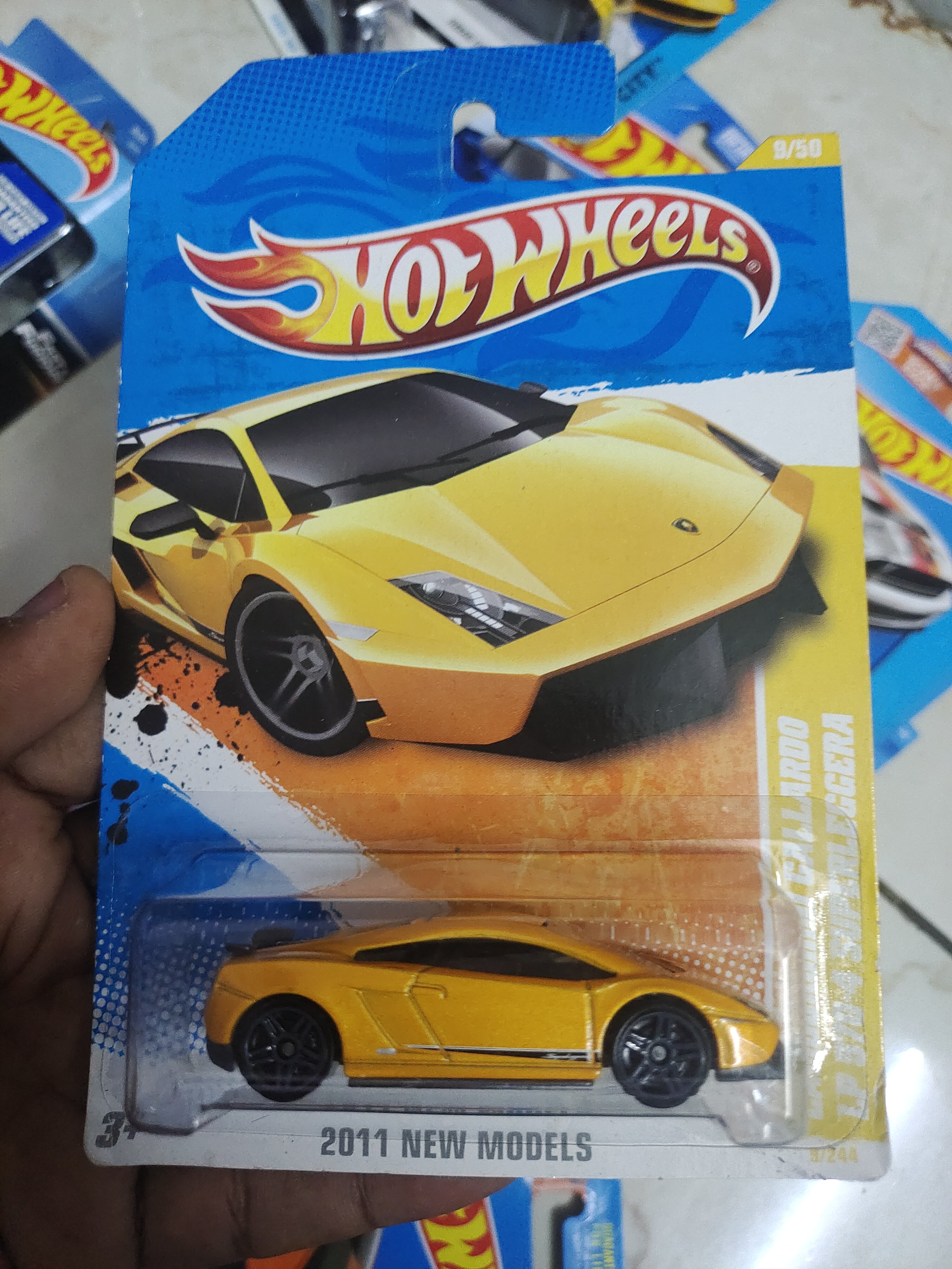 Hot wheels Lamborghini Gallarado LP 570-4 SUPERLEGGERA (Imported Card) - Harla Hotwheels Diecast 