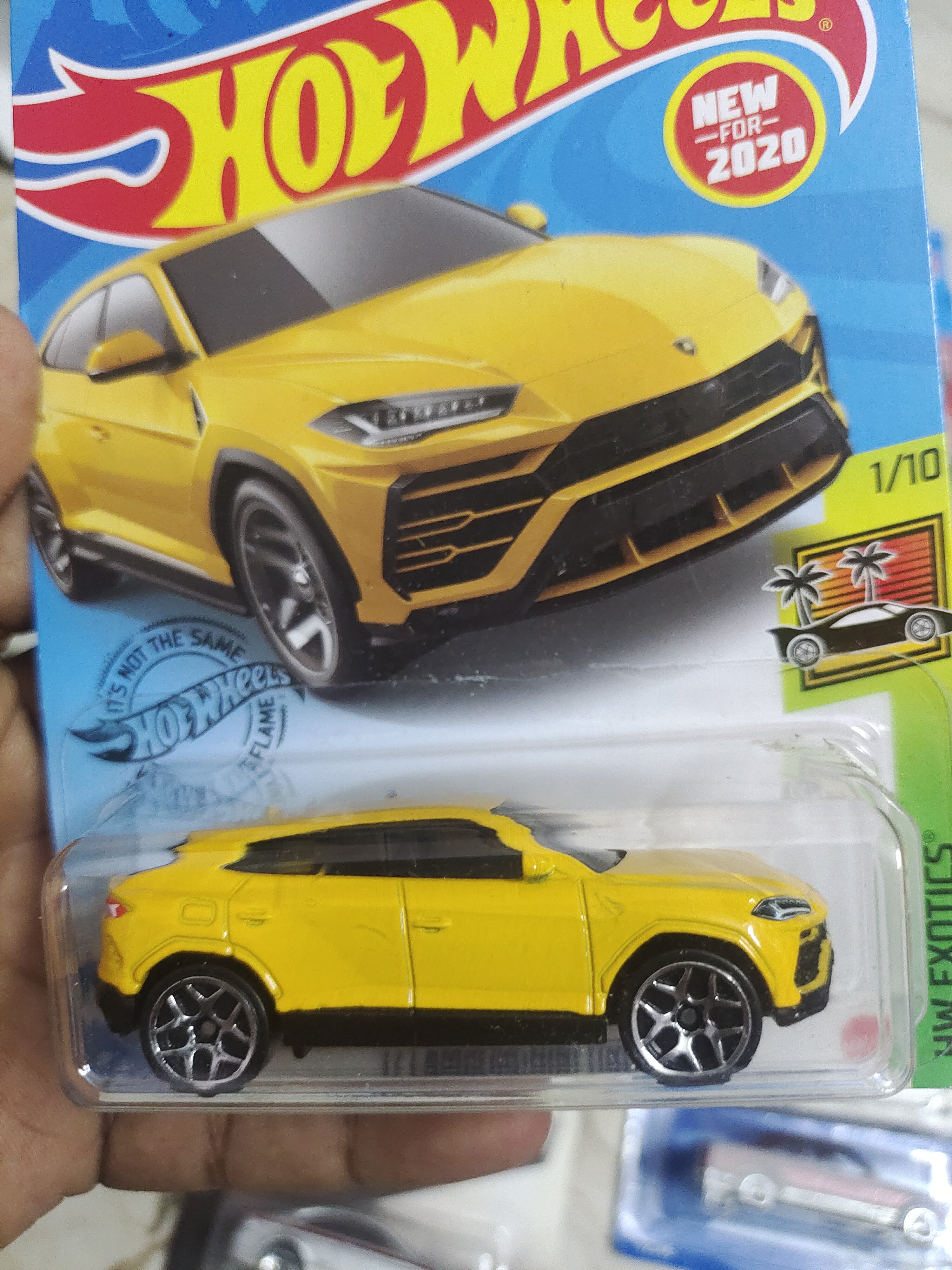 Hot Wheels Lamborghini Urus- Yellow (US Card) - Harla Hotwheels Diecast 