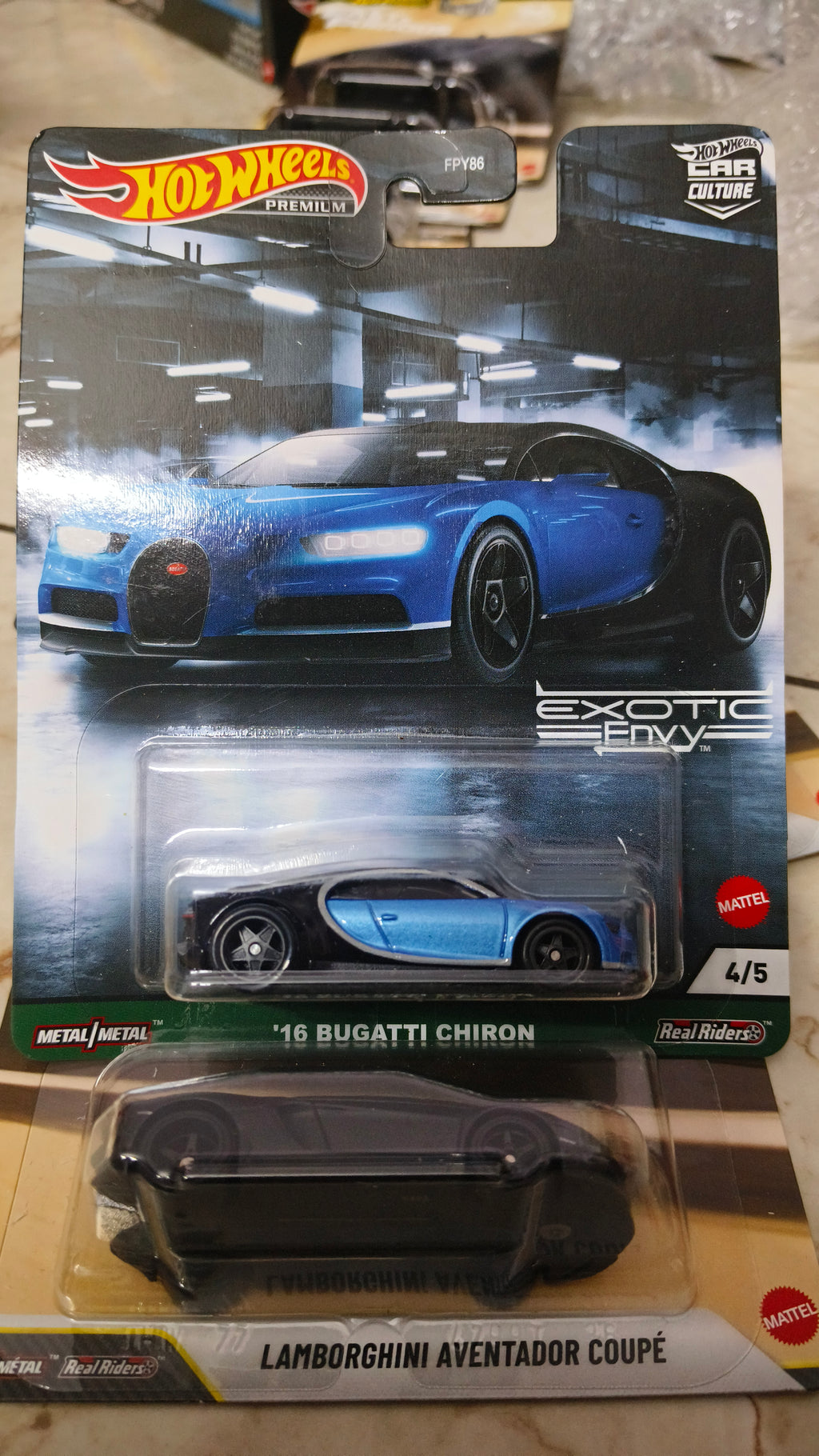 Hot Wheels 16 Buggati Chiron (US imported card) - Harla Hotwheels Diecast 