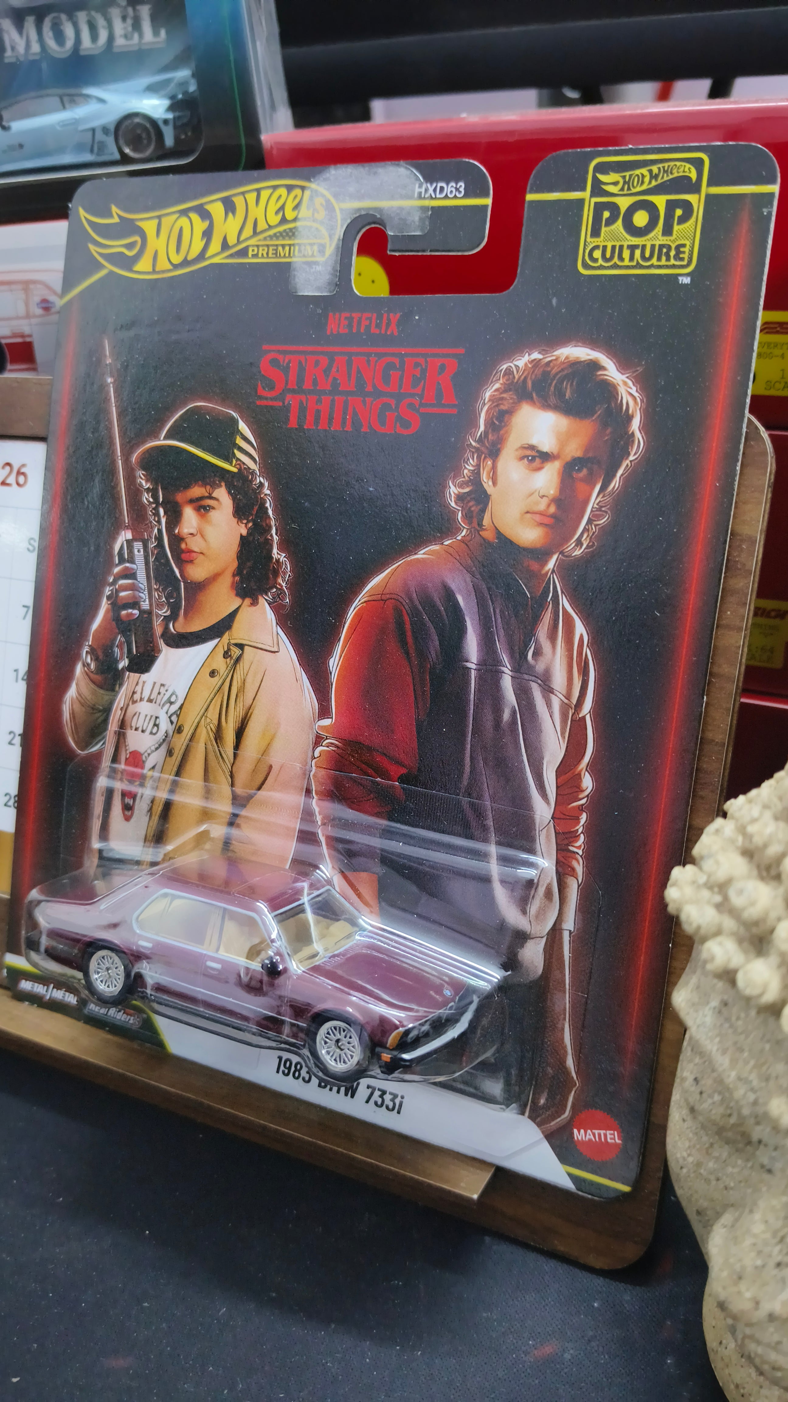 Hot Wheels Stranger Things 1983 BMW 733i (USA Cards) - Harla Hotwheels Diecast 