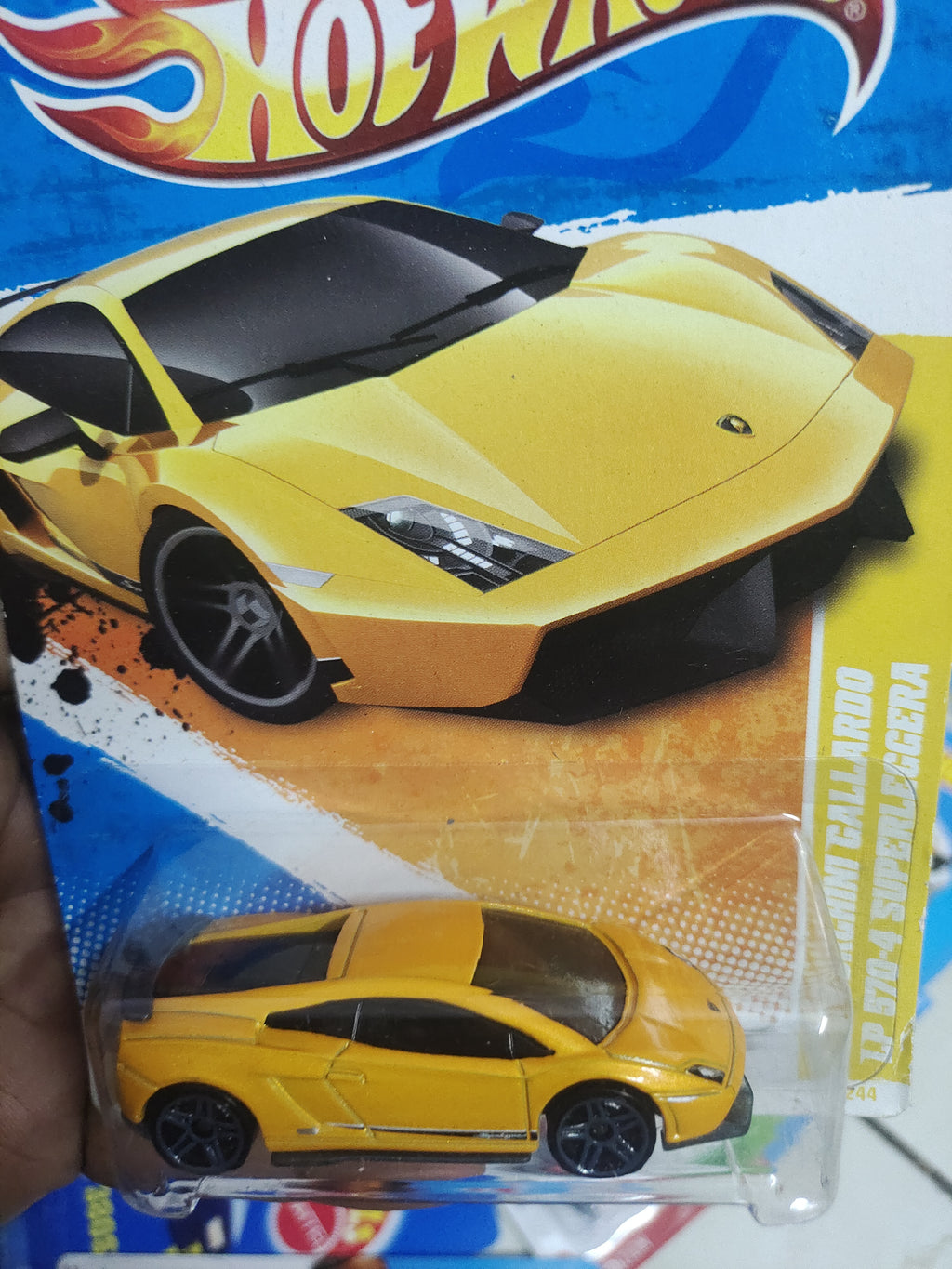 Hot wheels Lamborghini Gallarado LP 570-4 SUPERLEGGERA (Imported Card) - Harla Hotwheels Diecast 