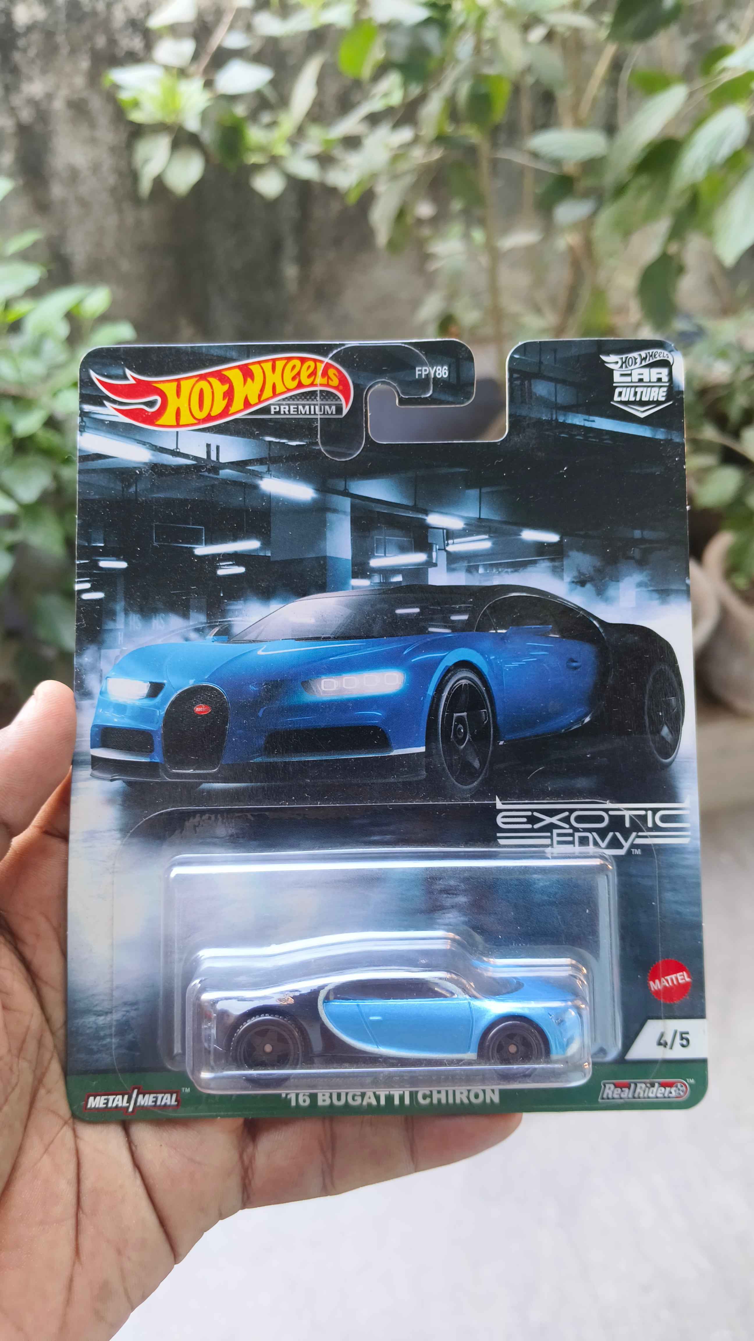 Hot Wheels Exotic Envy 16 Buggati Chiron (US imported card) - Harla Hotwheels Diecast 