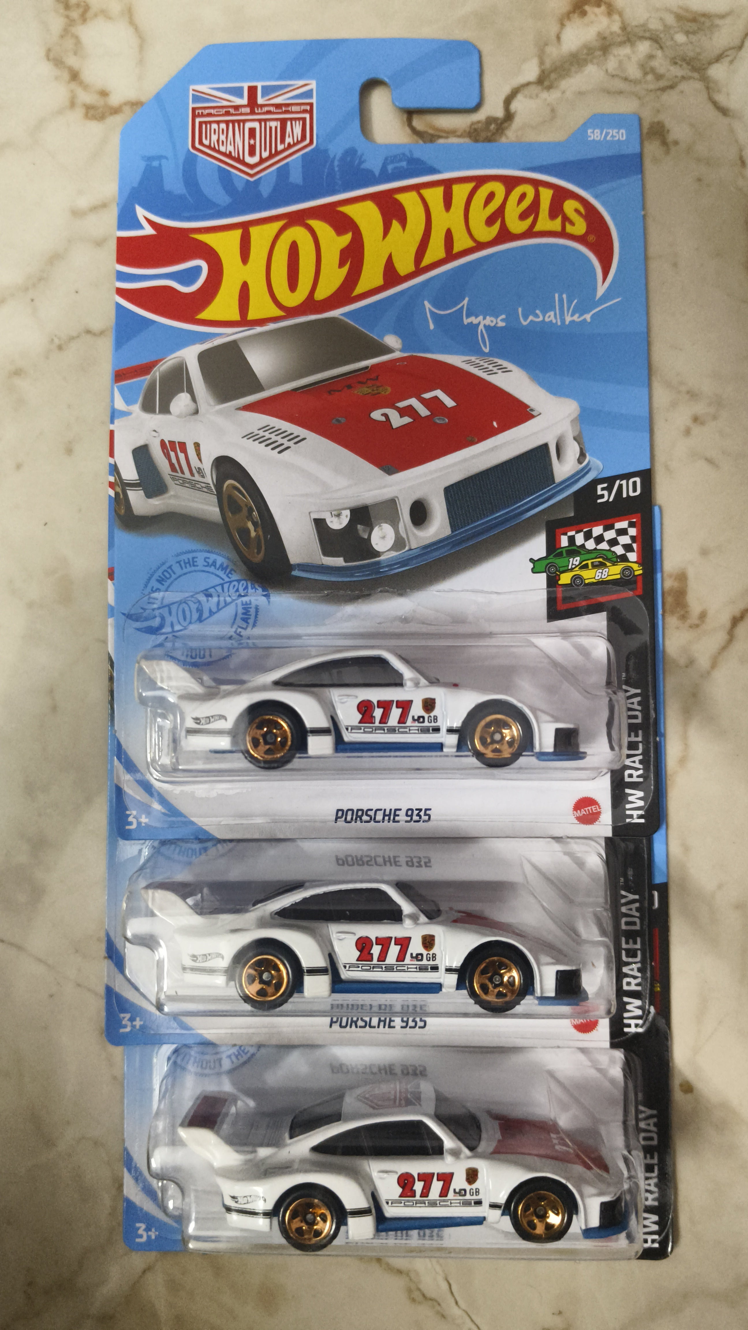 Hot Wheels Porsche 935 Blue Base US Card - Harla Hotwheels Diecast 