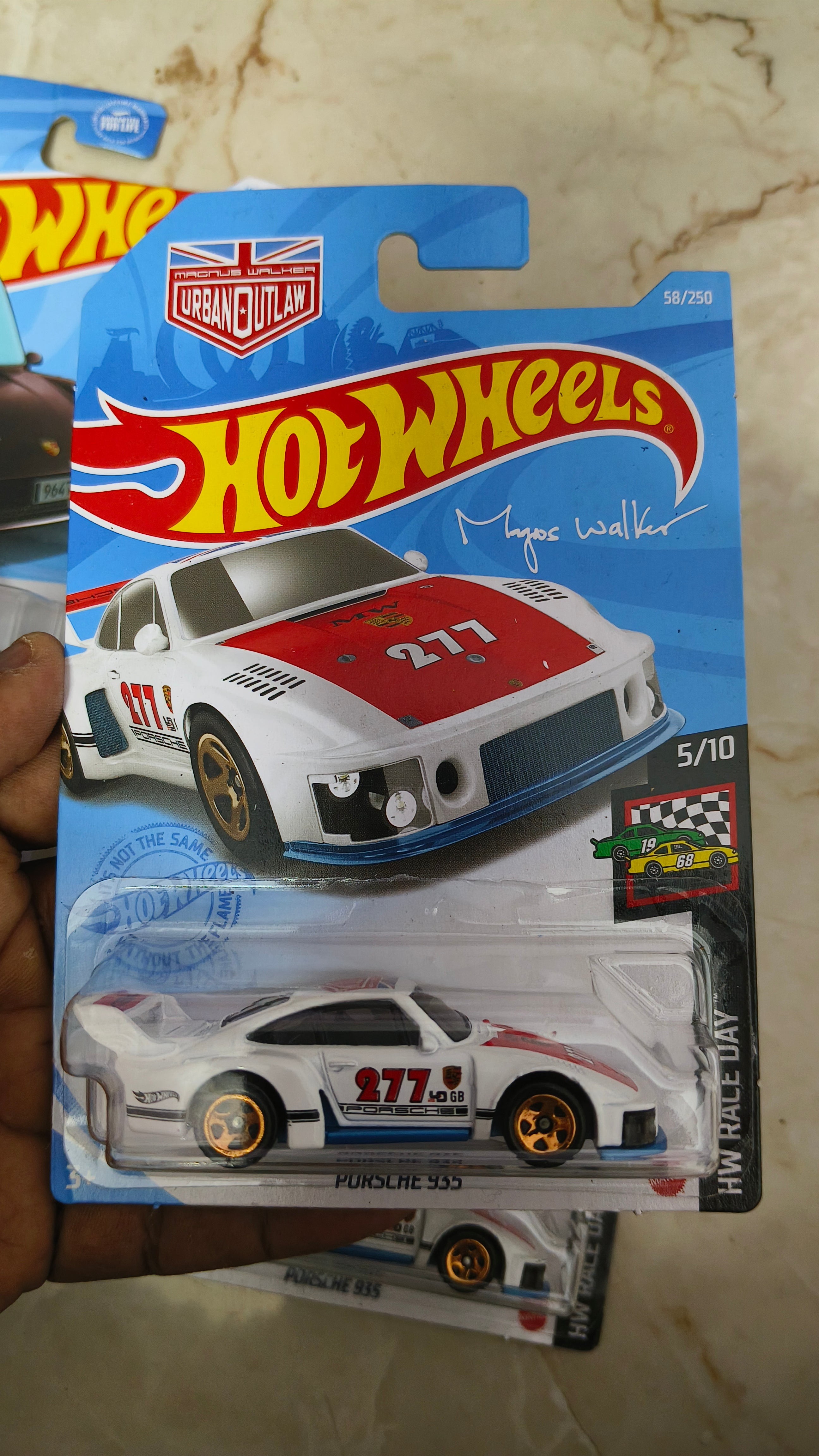 Hot Wheels Porsche 935 (Imported Card) - Harla Hotwheels Diecast 